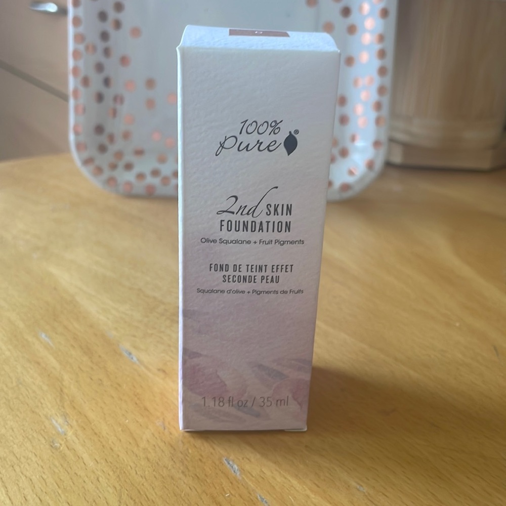 100 % PURE FOUNDATION